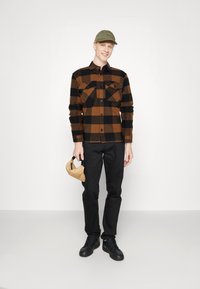 Jack & Jones PREMIUM JPRROY - Marškiniai - brown