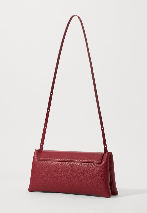 ELIEZE CLUTCH - Clutch - ruby3