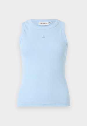 Débardeur côtelé bleu clair avec un col rond, sans manches, et un petit logo sur la poitrine. Fabriqué en matériau doux et extensible.