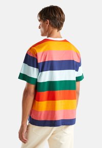 United Colors of Benetton STRIPED  - Triko s potiskem - multicolor