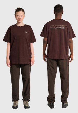 HALO GRAPHIC - Print T-shirt - bitter chocolate bitterchocola