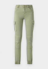 Unselected, oil green