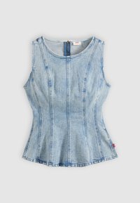 Neselectat, in the dust stone