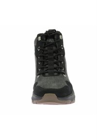 Chaussure de randonnée montante grise et noire avec tige en textile, embout renforcé, col rembourré et semelle en caoutchouc. Comprend des œillets en métal et des lacets.