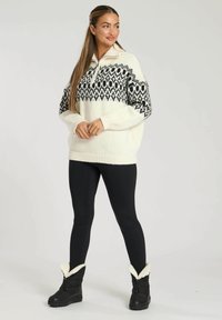 Thumbnail Image 2