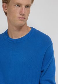 Calliope GIROCOLLO TINTA UNITA  - Strickpullover - blu