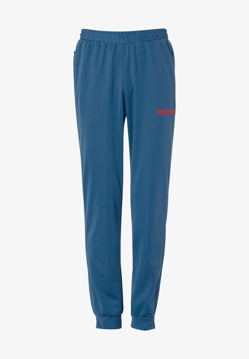 Blaue Sporthose mit elastischem Bund, schmal zulaufenden Säumen und einem roten "Kemp"-Logo auf der Vorderseite. Glattes Material mit leichter Textur.