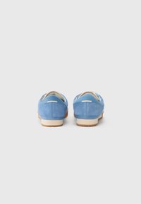 Lacoste AURA  - Tossud - blue/gum