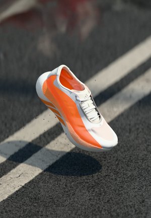adidas Performance, HYPERBOOST EDGE - Løbesko til landevejen - footwear white/pure orange/silver-coloured metallic