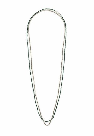 Collier à double rang avec une fine chaîne en argent et une fine chaîne de petites perles vertes, fermoir en argent.