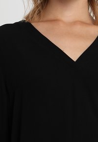 Object Blouse - black