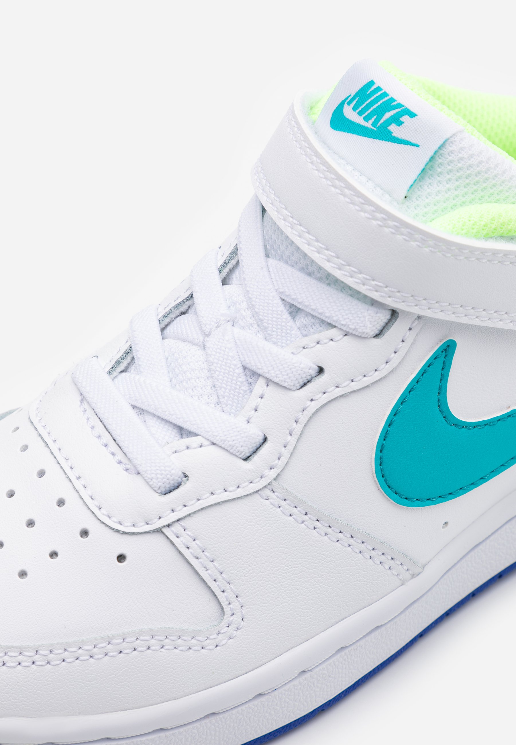Nike Sportswear COURT BOROUGH 2 Baskets basses white Nike Sportswear COURT BOROUGH Baskets basses pure
