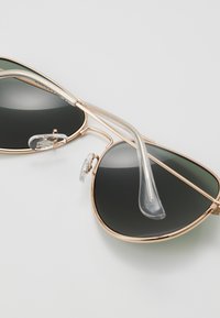 Jack & Jones JACMAVERICK SUNGLASSES - Päikeseprillid - bright gold-coloured