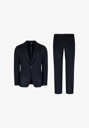 Mørk navy jakkesæt bestående af en enkeltknapsjakke med slå-om-kraver og matchende bukser, begge med en glat tekstur og et diskret design.