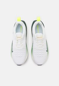 Nike Performance REACTX INFINITY RUN FK4 - Katujuoksukengät - white/pro green/volt/sail/black