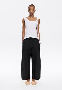 Bimba Y Lola Auduma bikses - black