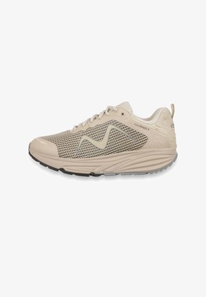 Scarpa da corsa beige e grigia con lacci, lati in rete fantasia, suola spessa e ammortizzata, e etichetta "Colorado X" vicino al tallone.