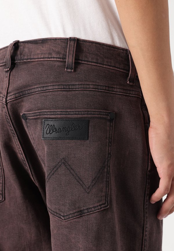 FRONTIER - Straight leg jeans - burgundy blush4