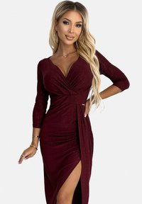 Chelsea Clark SHINY AND A SLIT ON THE LEG - Oblečenie na špeciálnu príležitosť - bordeaux