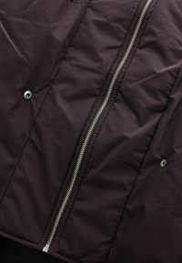 Next LONGLINE - Talvemantel - grape purple