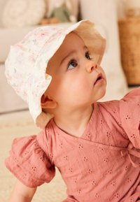 Next REGULAR FIT - Chapeau - pink floral