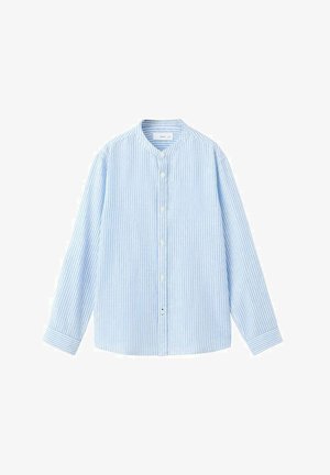 Chemise à manches longues rayée bleu clair et blanc avec col mao et boutonnage sur le devant. Confectionnée dans un tissu doux, elle présente une coupe décontractée et des manches retroussées.