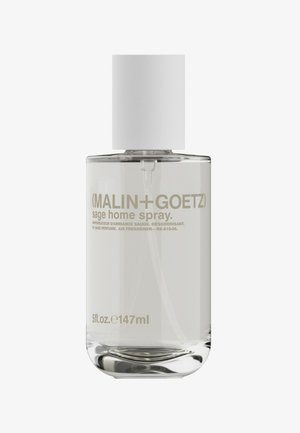 Klare Glasflasche mit einem weißen Deckel. Das Etikett enthält den Text „(MALIN+GOETZ) Salbei Raumspray“ in hellem Beige. Enthält 147 ml Flüssigkeit.