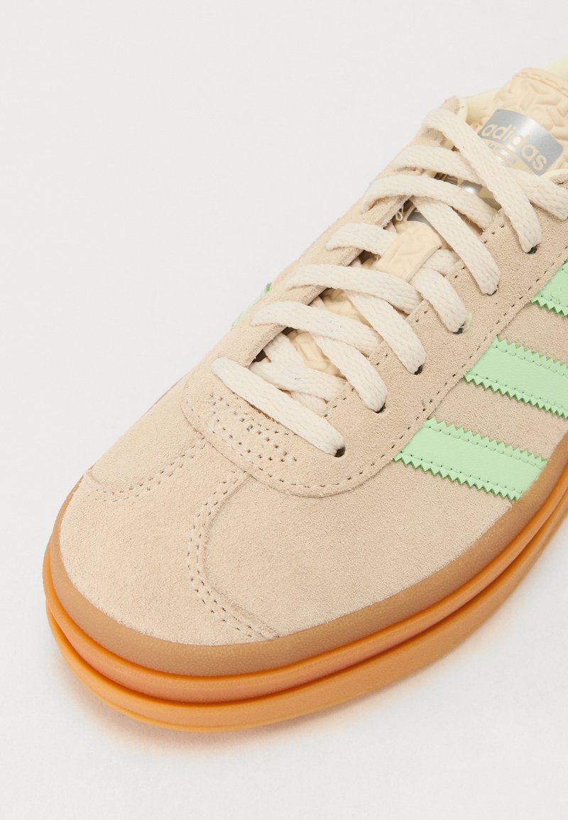 adidas Originals GAZELLE BOLD UNISEX - Trainers - white/semi green spark/ cream white/white - Zalando.ie adidas Originals GAZELLE BOLD UNISEX - Trainers - white/semi green spark/ cream white/white - Zalando.ie