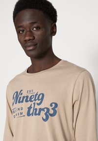 Blend Langærmet T-shirt - crockery