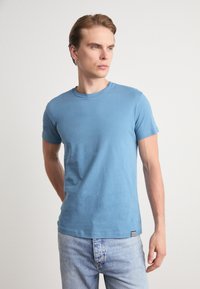Mads Nørgaard THOR TEE - Tricou basic - captain`s blue