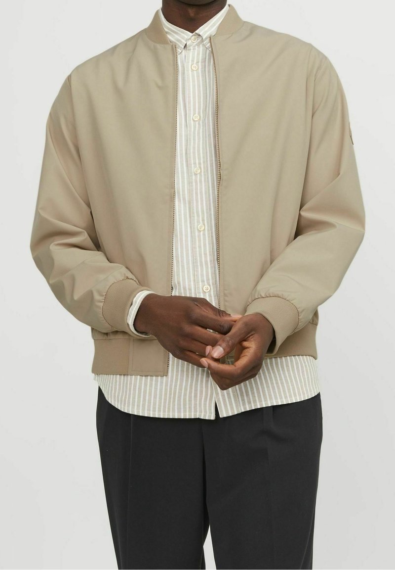 Jack & Jones PREMIUM Bomberjacka - beige