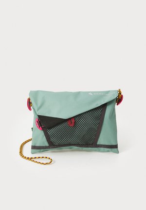Klättermusen HRID ACCESSORY BAG 1.5L UNISEX - Geantă crossbody - jade green