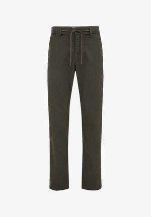 Tumši zaļas taisnas bikses ar jostas cilpām un brūnu aukliņu pie jostas, bez redzamām kabatām vai dekoriem.