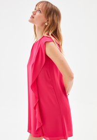 adL RUFFLED SLEEVELESS - Freizeitkleid - pink