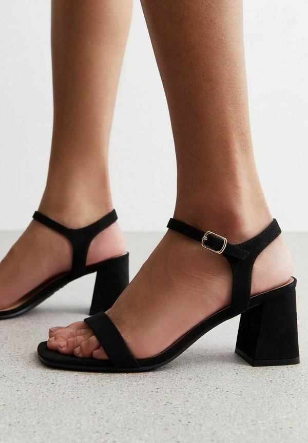 2 PART BLOCK HEEL  - Schaftsandale