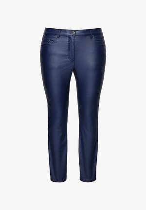 Navyblaue, slim-fit Jeans aus glänzendem Material mit einem vorderen Knopfverschluss, zwei Seitentaschen und dezenten Steppnähten.