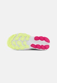 New Balance FRESH FOAM X EVOZ V3 biały