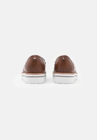Anna Field Wide Fit Sapatos sem atacadores - cognac