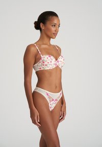 Marie Jo CHEN mleczny