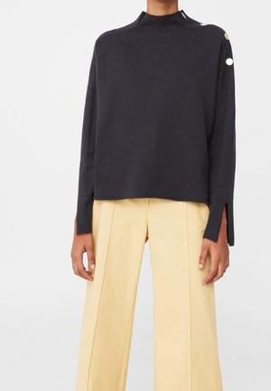 Sweater - blue