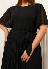 Friends Like These MIDI - Rochie de zi - black
