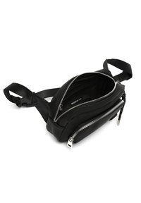 Borsa a tracolla nera in nylon con molteplici scomparti con zip, tracolla regolabile e dettagli metallici delle cerniere. Texture liscia e design moderno.