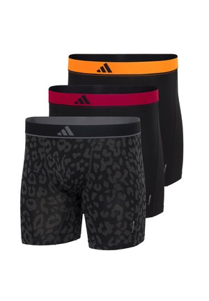 - Bokserki z długimi nogawkami