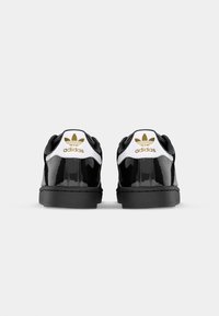 adidas Originals SUPERSTAR II - Tenisky - core black/footwear white/gold metallic