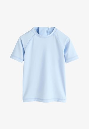 Šviesiai mėlynas trumpomis rankovėmis rash guard marškinėlis su apvalia iškirpte ir plokščiu siuvimu, sukurtas vandens ar saulės apsaugai.