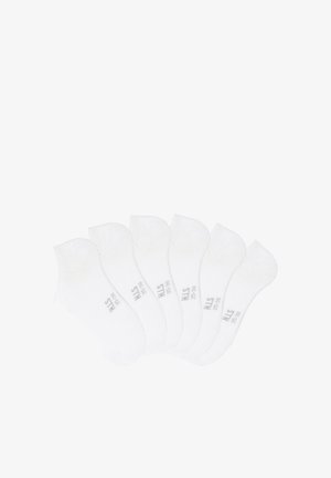 Six pairs of white low-cut ankle socks arranged in a fan shape, each marked with size 35-38 and brand initials HLS.