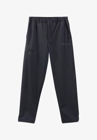 Unausgewählt, black