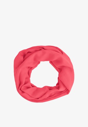 Écharpe infinie en tissu doux de couleur rose vif, enroulée lâchement en forme circulaire sur un fond blanc.