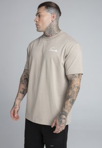 SIKSILK SCRIPT  - Nyomott mintás póló - beige