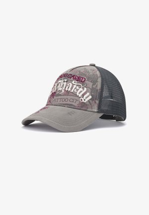 Graue und schwarze Mesh-Baseballkappe mit Blumenmustern und den Texten „"Ed Hardy"“ und „"Tattoo City"“ auf dem Frontpanel.